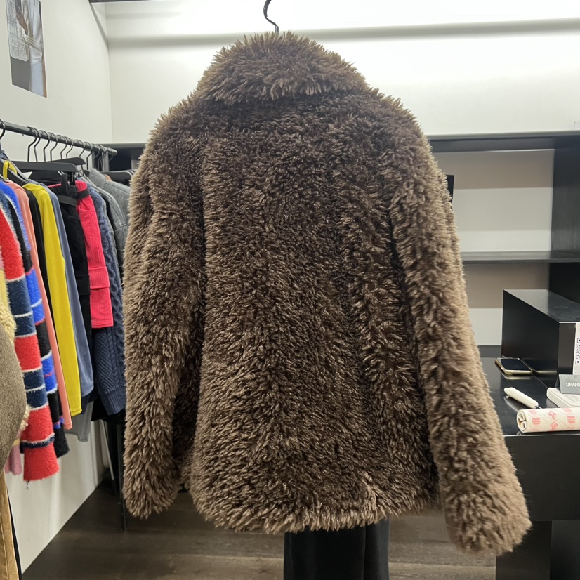 UNANSWERED-MYSTERY東大門㊣直郵女士新款休閑短款大衣皮草UNANSWERED-MYSTERY短款大衣