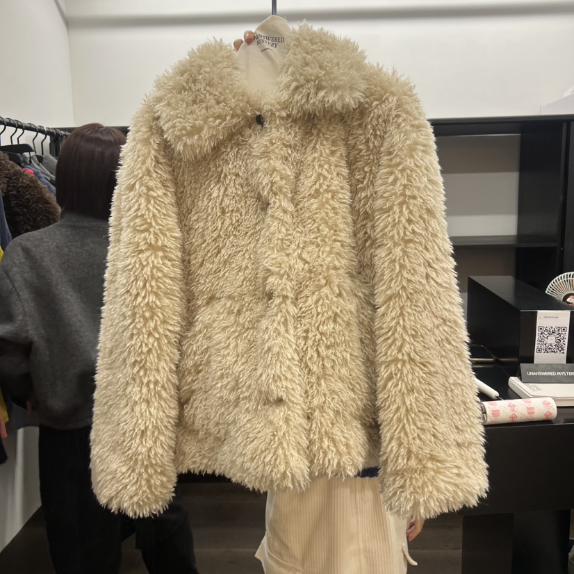 UNANSWERED-MYSTERY東大門㊣直郵女士新款休閑短款大衣皮草UNANSWERED-MYSTERY短款大衣圖色2