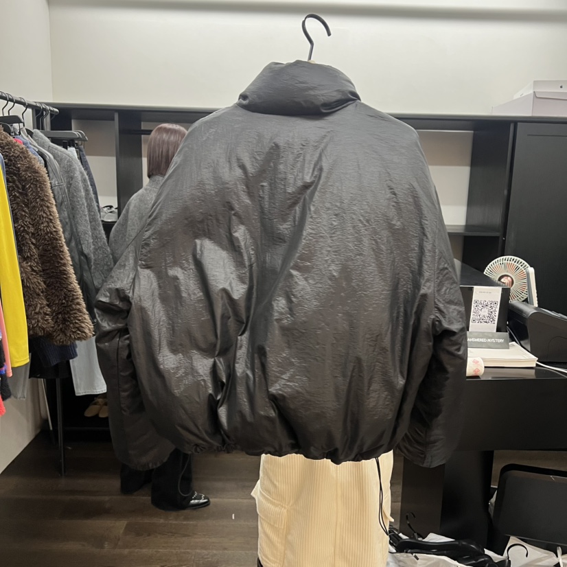 UNANSWERED-MYSTERY東大門㊣實拍女裝新品職業短款羽絨服兩面穿絨UNANSWERED-MYSTERY短款羽絨服