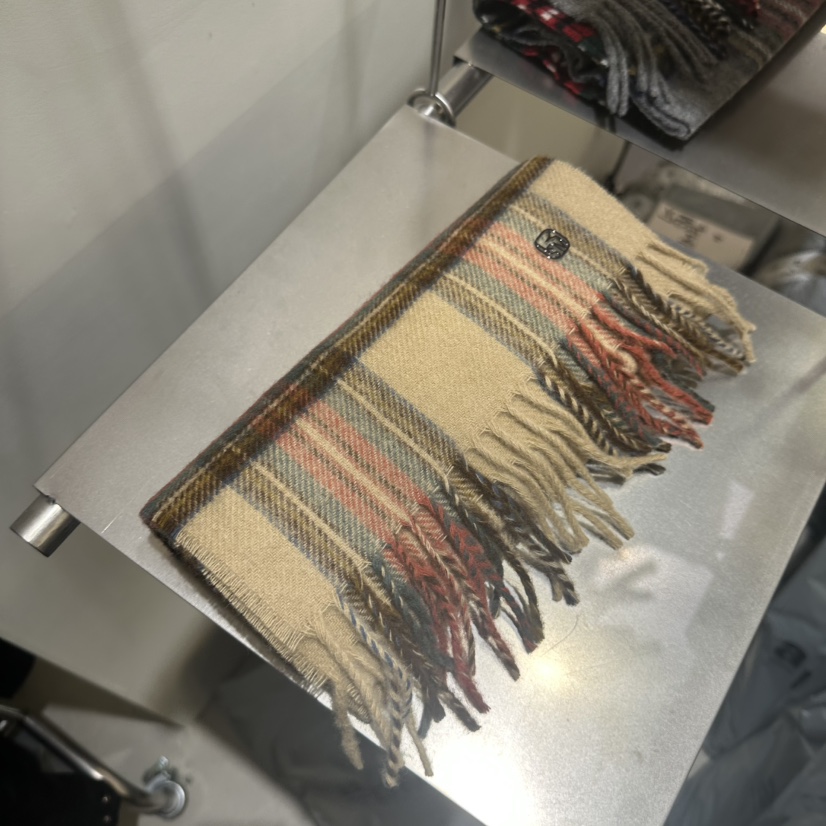 LOVE YOU SO MUCH/MORE THAN YESTERDAY韓國代購㊣女裝新款人氣圍巾披肩打折LYSM/MORE THAN YESTERDAY圍巾/披肩圖色7實際價格37000