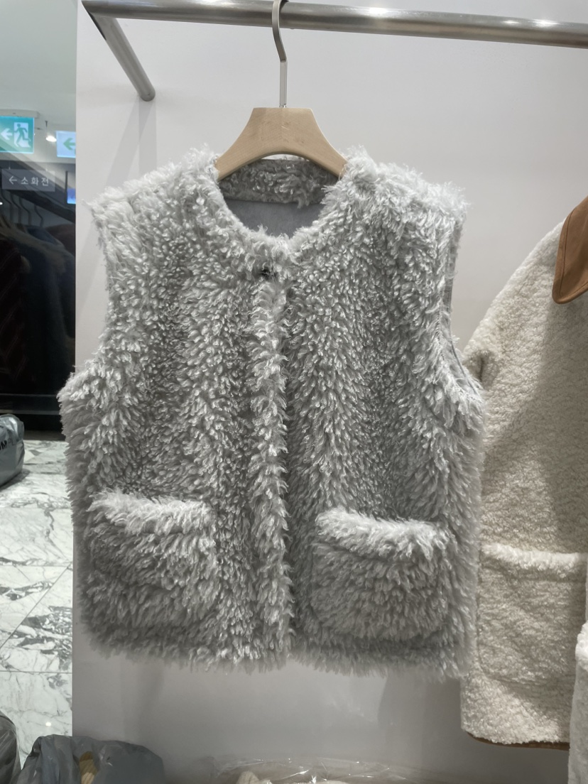 A P-STUDIO東大門㊣直郵女士新品25秋冬時尚休閑馬甲羊毛A P-STUDIO馬甲圖色1