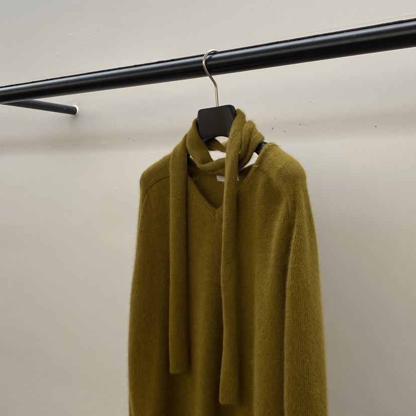 ID東大門㊣直郵女士新款休閑推薦時尚職業熱賣針織衫浣熊圍巾ID針織衫