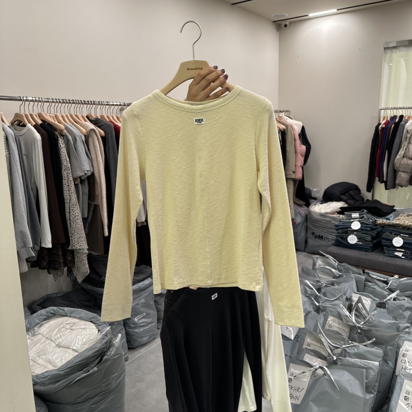 URBANSTORY/REMAKING韓國代購㊣女士新款25秋冬推薦長袖T恤Remaking/URBANSTORY長袖T恤圖色2