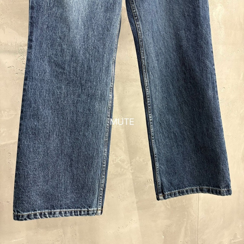 MUTE-P韓國直郵㊣女士新品推薦職業休閑時尚人氣牛仔褲喇叭MUTE牛仔褲