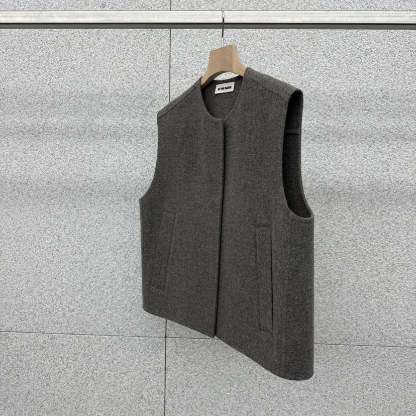 AT THE BAGEL東大門㊣代購女裝新款推薦休閑時尚人氣馬甲AT THE BAGEL馬甲圖色2