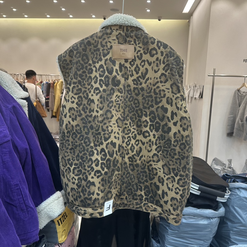 ITZEL東大門㊣實拍女裝新款25秋冬休閑時尚推薦人氣職業馬甲ITZEL馬甲