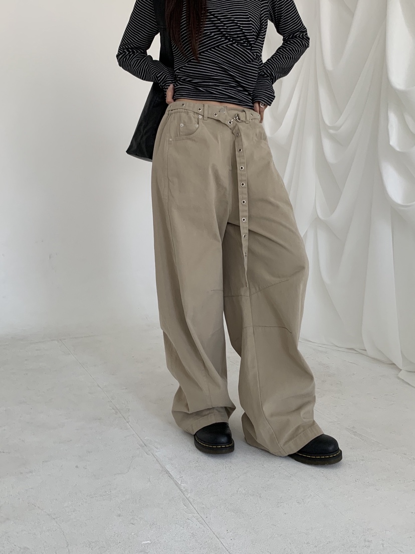 SUGAR CASE韓國代購㊣女裝新款人氣休閑熱賣休閑褲含腰帶鏤空SUGAR CASE休閑褲