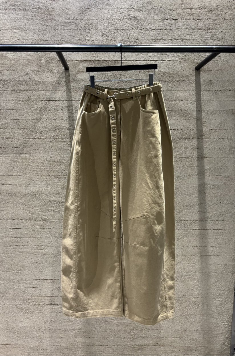 SUGAR CASE韓國代購㊣女裝新款人氣休閑熱賣休閑褲含腰帶鏤空SUGAR CASE休閑褲圖色1