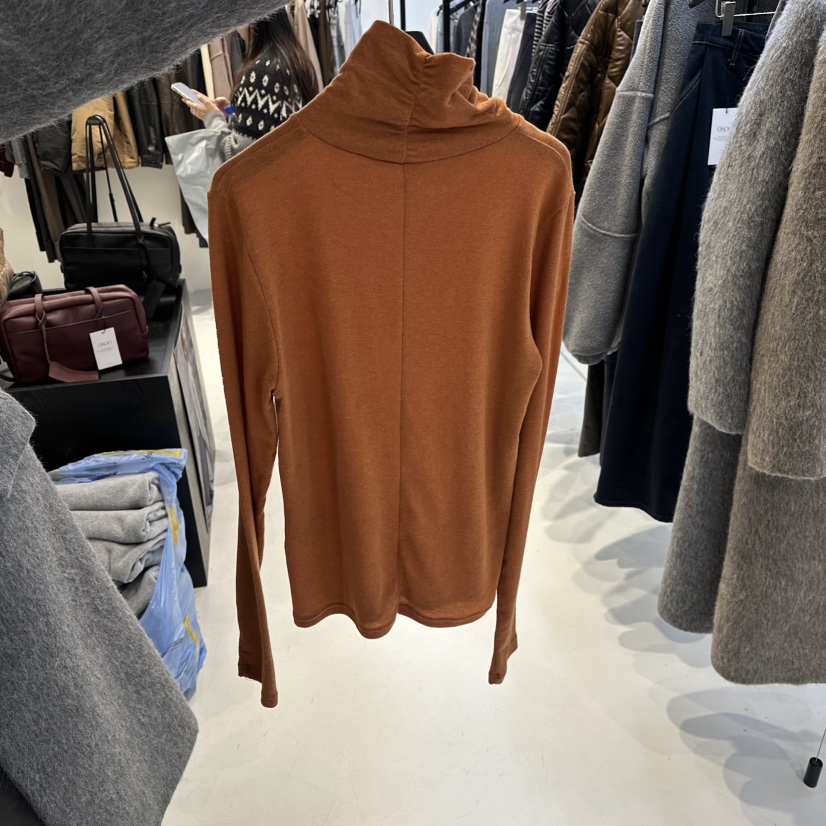 OSOO東大門㊣實拍女裝新款25秋冬熱賣休閑時尚推薦職業長袖T恤OSOO長袖T恤