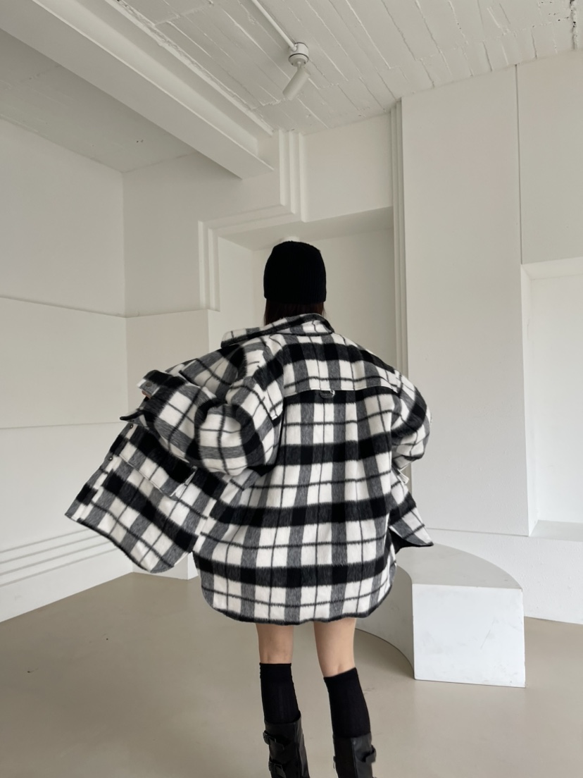 REIZ東大門㊣實拍女士新品職業人氣休閑時尚短款大衣馬海毛REIZ短款大衣