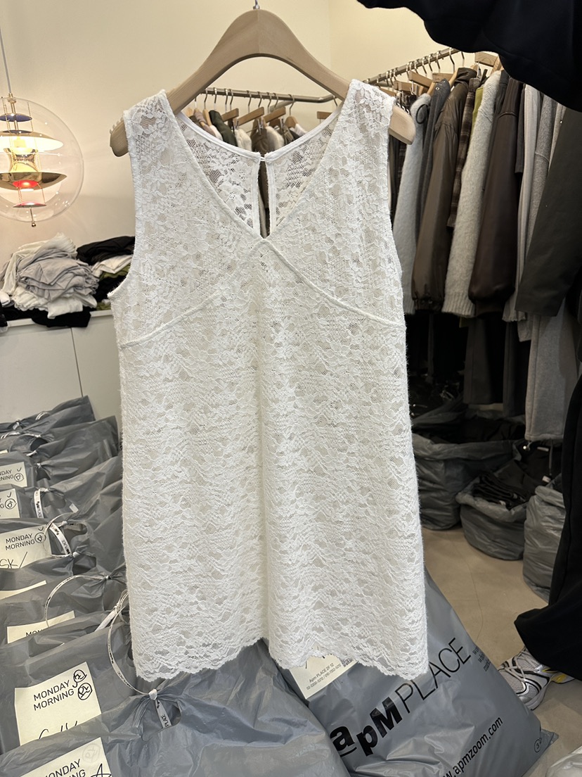 MONDAYMORING韓國代購㊣女士新款人氣25秋冬休閑連衣裙蕾絲MONDAYMORING連衣裙圖色1