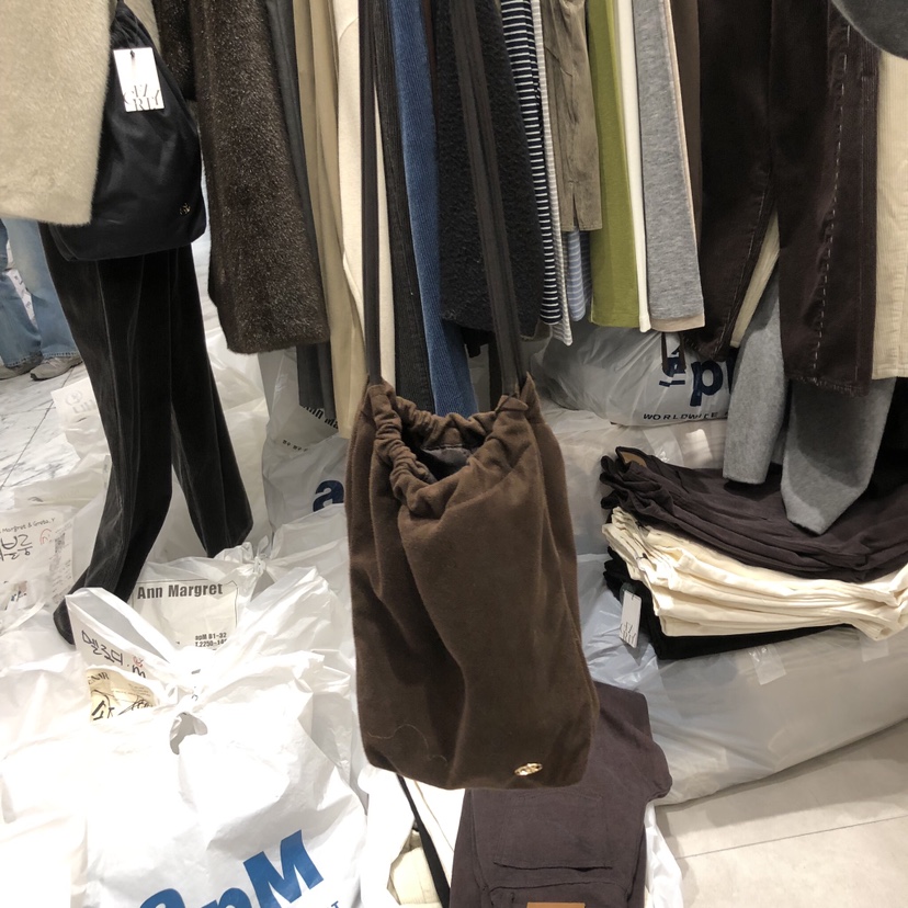 ANN MARGRET韓國直郵㊣女士新品熱賣單肩斜跨包麂皮GRETA.Y單肩/斜跨包圖色2