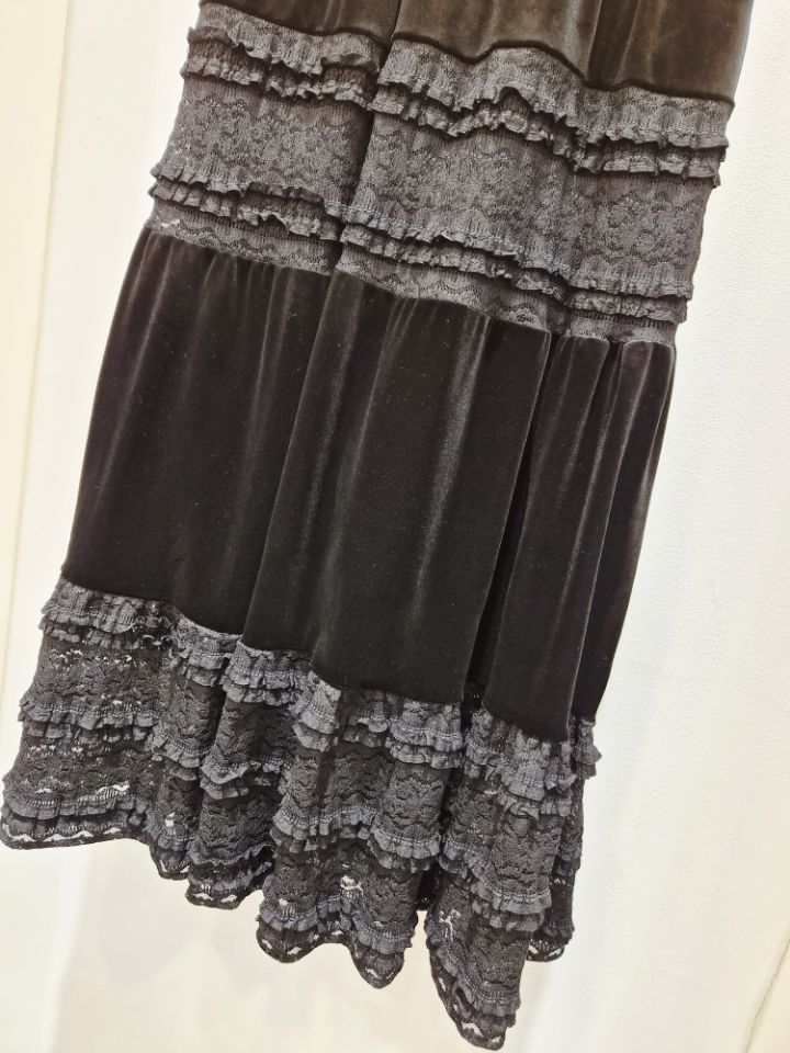 BLING BLING-S韓國代購㊣女裝新款25秋冬休閑長裙天鵝絨蕾絲BLING BLING-S長裙