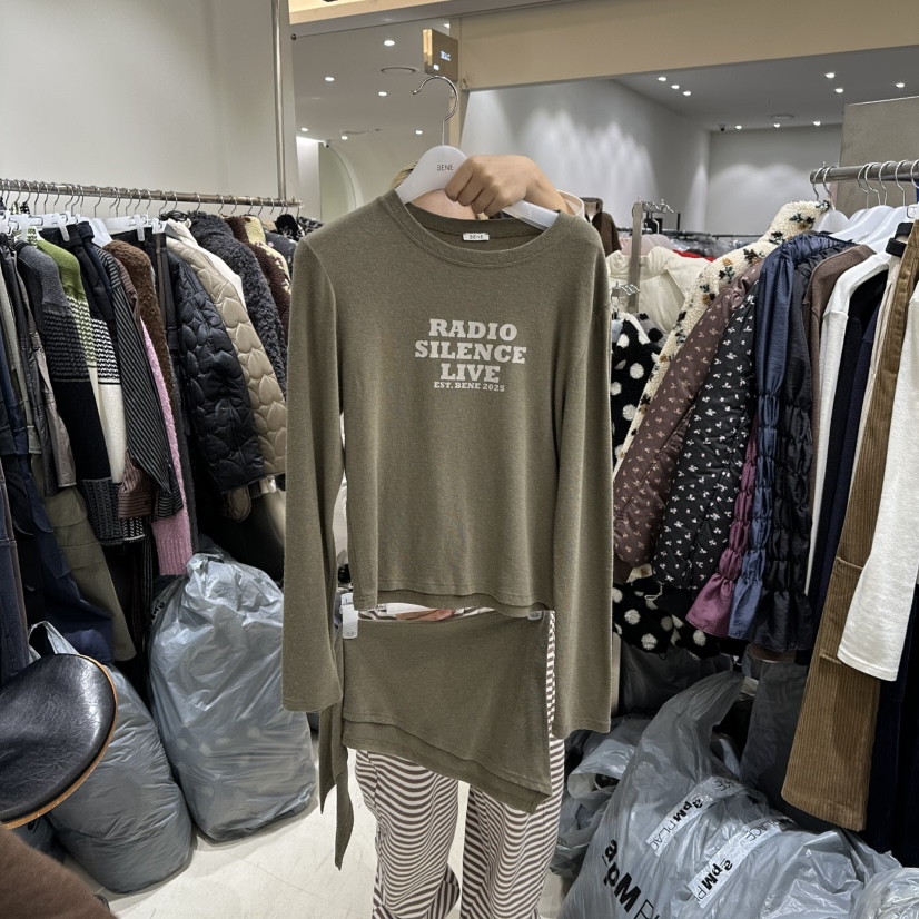 BENE東大門㊣實拍女士新品時尚25秋冬休閑推薦真品長袖T恤圍巾BENE長袖T恤圖色3
