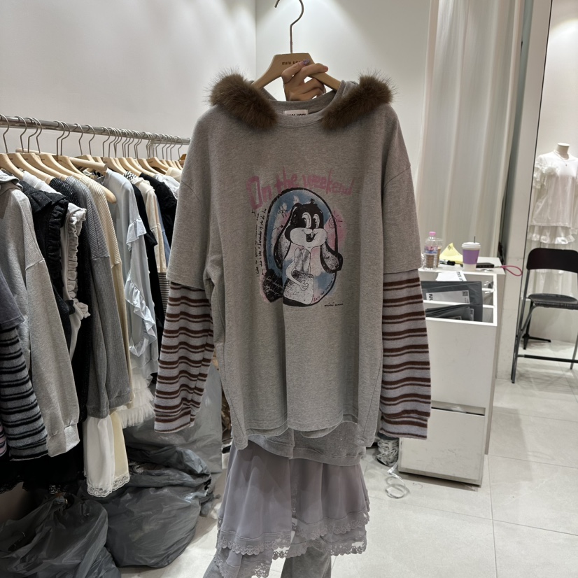 MINI UNNI韓國代購㊣女裝新款職業熱賣時尚休閑真品推薦衛衣MINI UNNI衛衣圖色2