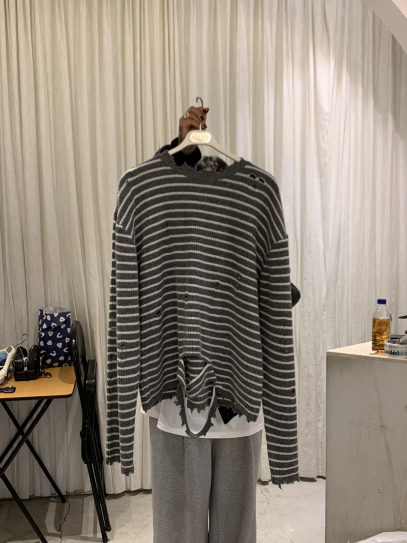 PAPERMOON韓國直郵㊣女士新款熱賣長袖T恤羊毛復古條紋鏤空paper moon長袖T恤圖色2