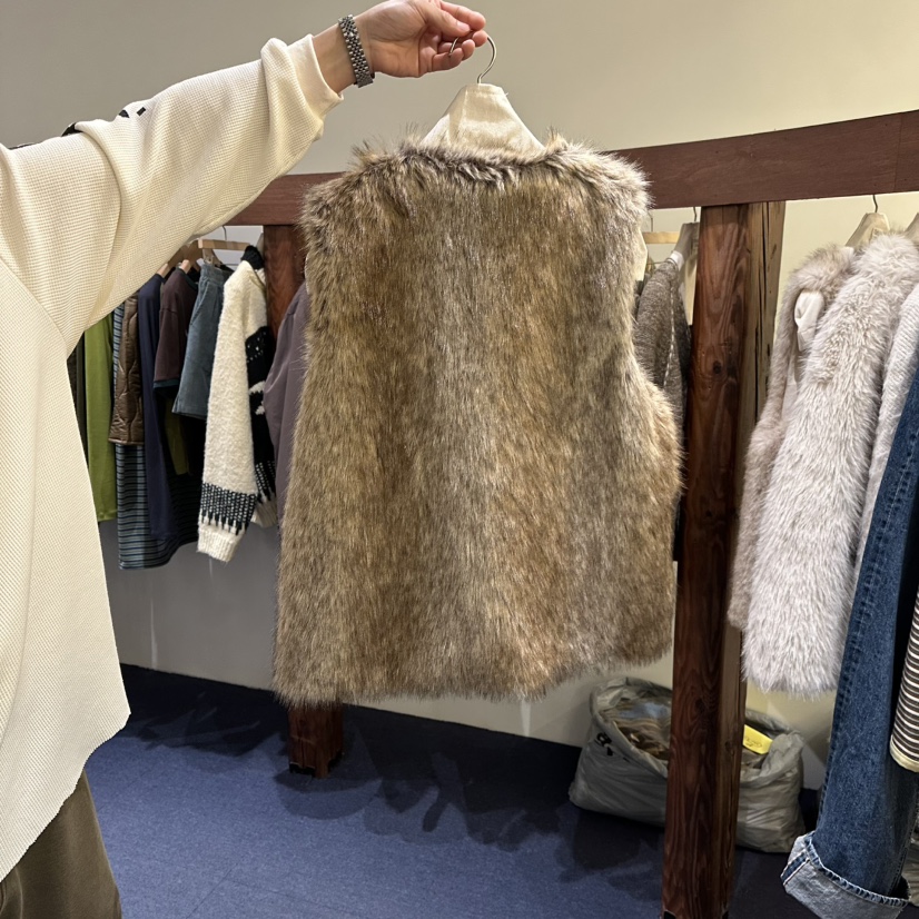 FURE東大門㊣實拍女裝新款時尚推薦真品職業休閑25秋冬馬甲浣熊FURE馬甲