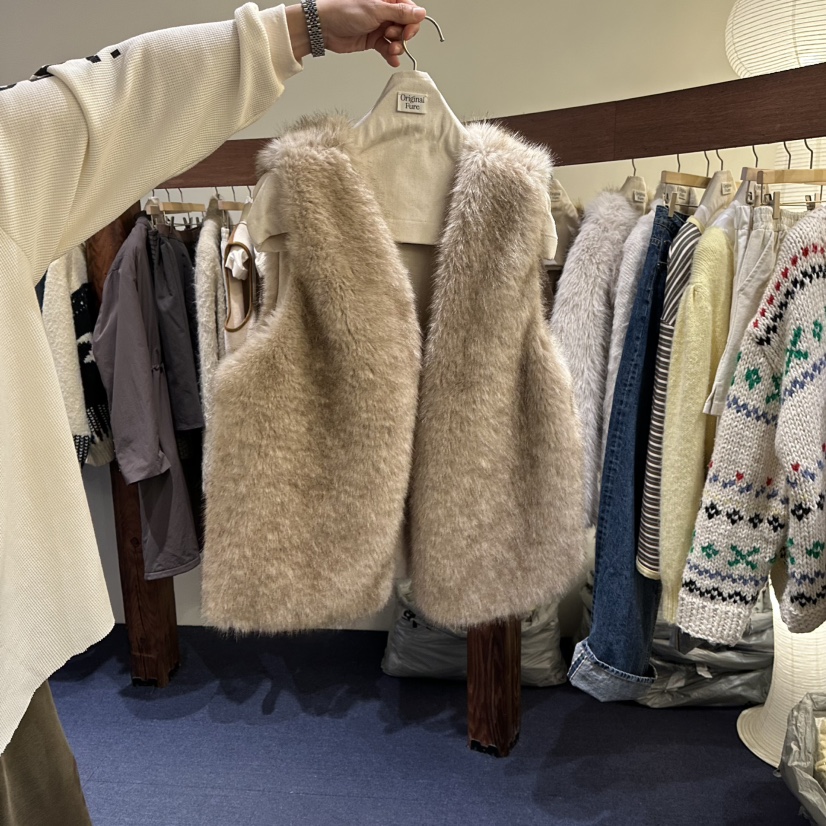 FURE東大門㊣實拍女裝新款時尚推薦真品職業休閑25秋冬馬甲浣熊FURE馬甲圖色1