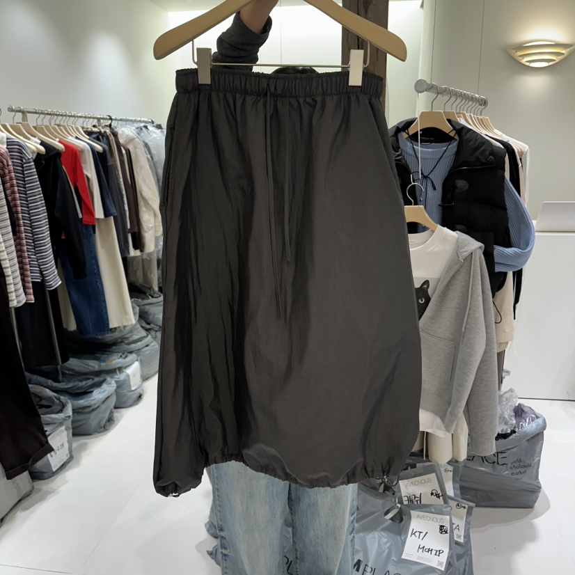 AVECNOUS東大門㊣實拍女士新款真品職業推薦25秋冬長裙填充AVECNOUS長裙圖色1