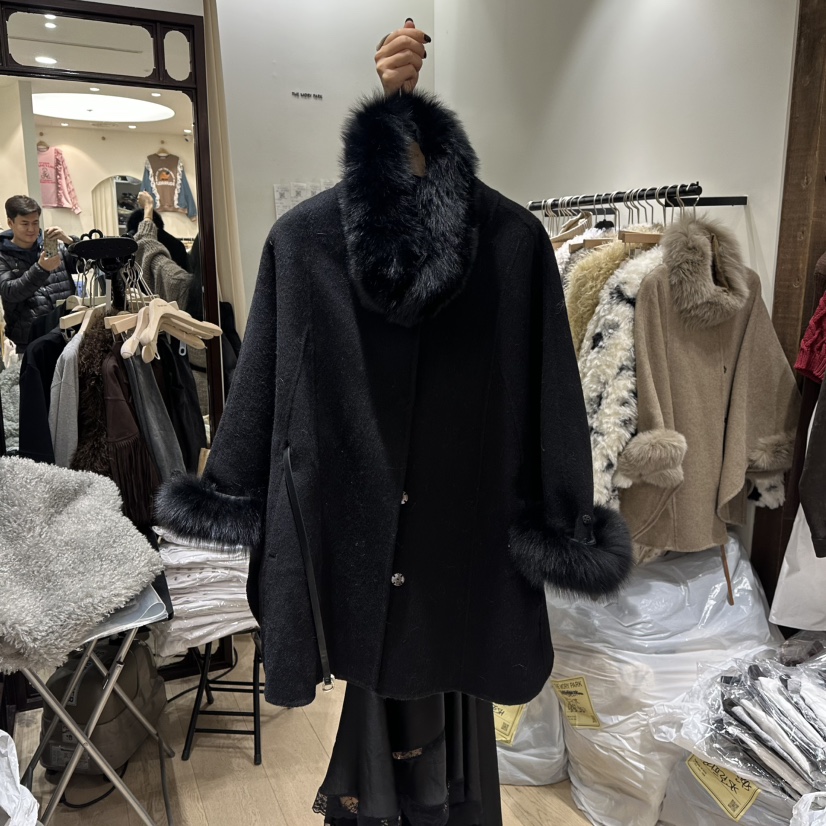 THEMORYPARK韓國直郵㊣女士新品熱賣真品時尚推薦短款大衣浣熊THE MORY PARK短款大衣圖色2