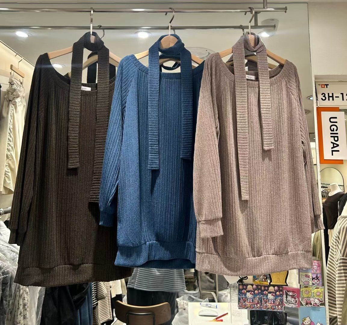 UGIPAL東大門㊣直郵女裝新款職業25秋冬時尚休閑長袖T恤含脖帶UGIPAL長袖T恤圖色1左一色