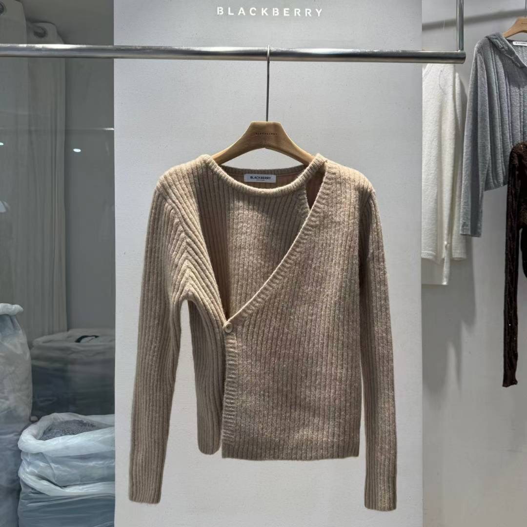 BLACKBERRY東大門㊣直郵女裝新款真品人氣時尚熱賣職業針織衫BLACKBERRY針織衫圖色3