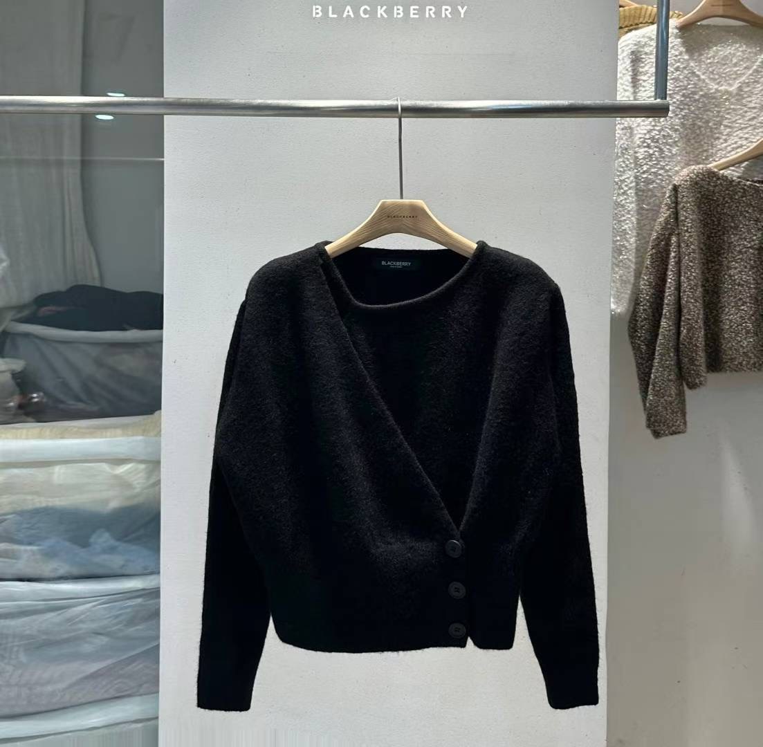 BLACKBERRY東大門㊣直郵女士新品真品人氣25秋冬職業針織衫BLACKBERRY針織衫圖色1