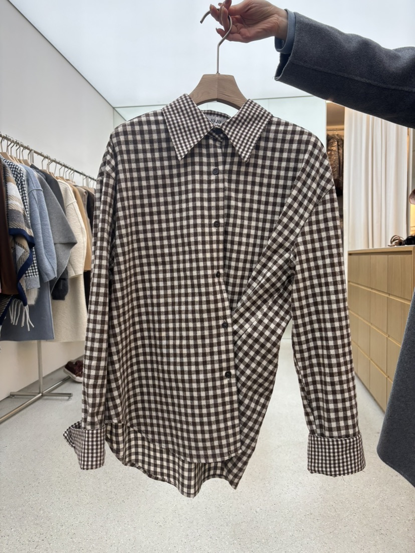 JUJU韓國直郵㊣女裝新款職業推薦時尚25秋冬襯衫蕾絲衫格子JUJU襯衫/蕾絲衫圖色2