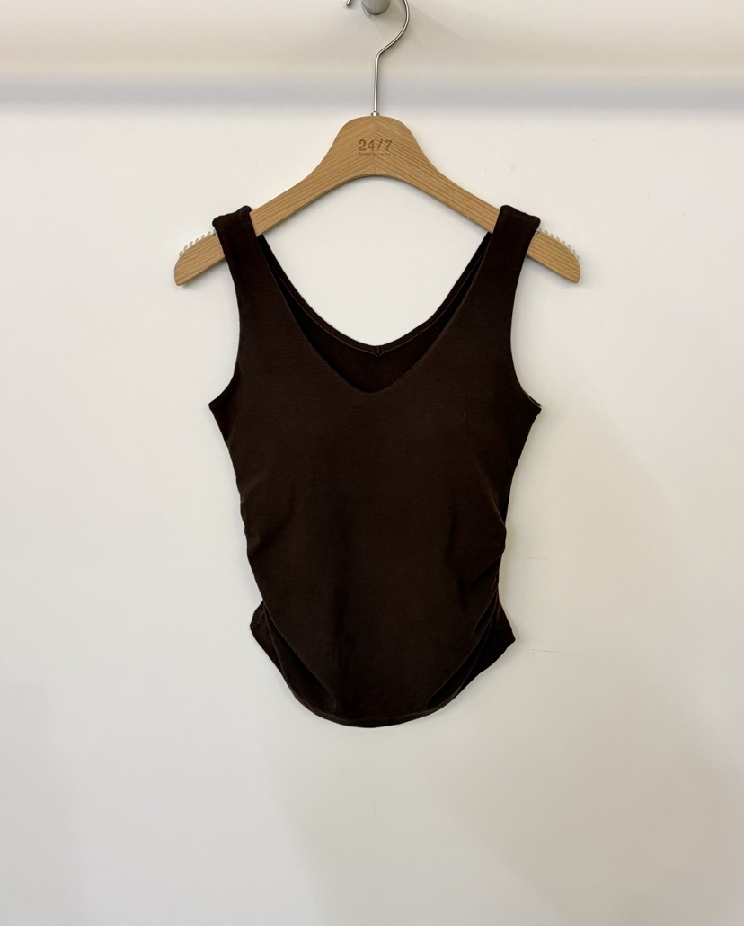 TWENTY FOUR SEVEN24-7東大門㊣實拍女士新款人氣吊帶背心V領褶皺TEWNTY FOUR SEVEN24-7吊帶/背心圖色1棕色