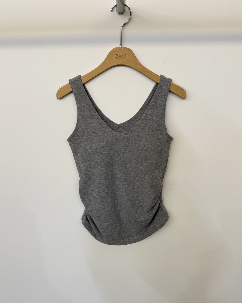 TWENTY FOUR SEVEN24-7東大門㊣實拍女士新款人氣吊帶背心V領褶皺TEWNTY FOUR SEVEN24-7吊帶/背心圖色2