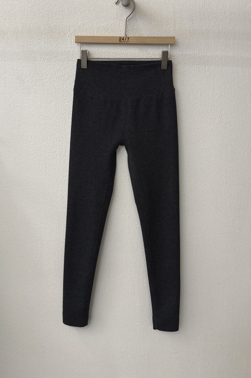 TWENTY FOUR SEVEN24-7東大門㊣代購女裝新品推薦打底褲鯊魚褲緊身褲TEWNTY FOUR SEVEN24-7打底褲/鯊魚褲圖色3墨色