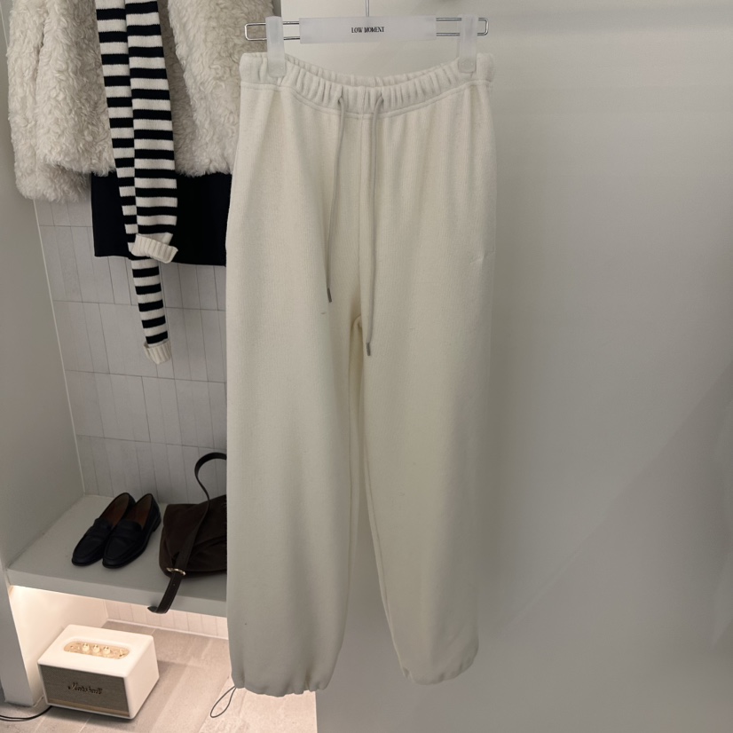 LOW MOMENT韓國代購㊣女裝新款人氣25秋冬熱賣職業休閑休閑褲LOW MOMENT休閑褲圖色2