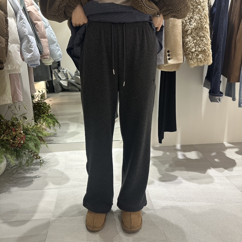 LOW MOMENT韓國代購㊣女裝新款人氣25秋冬熱賣職業休閑休閑褲LOW MOMENT休閑褲圖色3