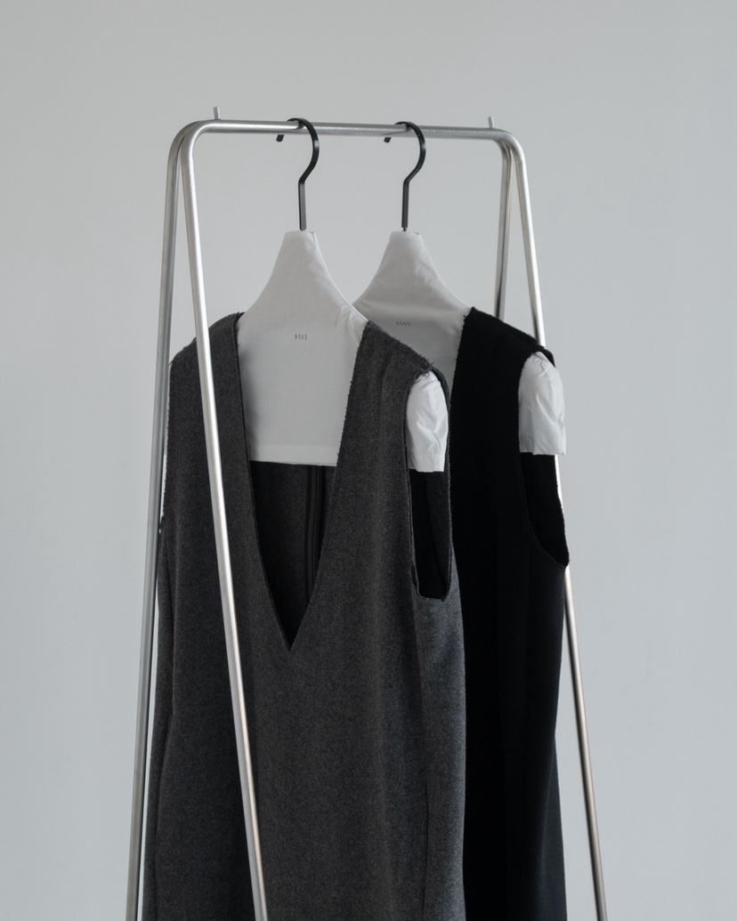 HONG-P東大門㊣實拍女士新款人氣25秋冬時尚連衣裙羊毛衫V領HONG-P連衣裙