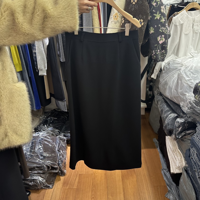 NAVE東大門㊣實拍女裝新品推薦休閑人氣熱賣職業時尚25秋冬長裙NAVE長裙圖色2黑色