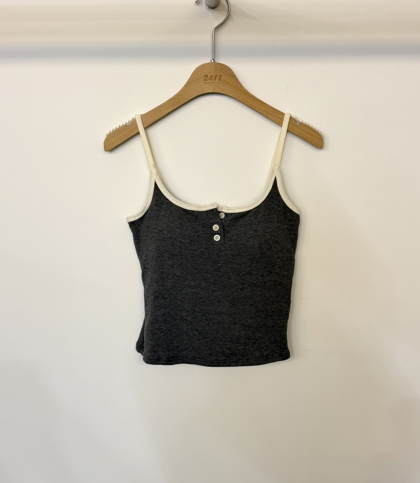 TWENTY FOUR SEVEN24-7韓國代購㊣女裝新品推薦吊帶背心海軍紐扣TEWNTY FOUR SEVEN24-7吊帶/背心圖色3墨色