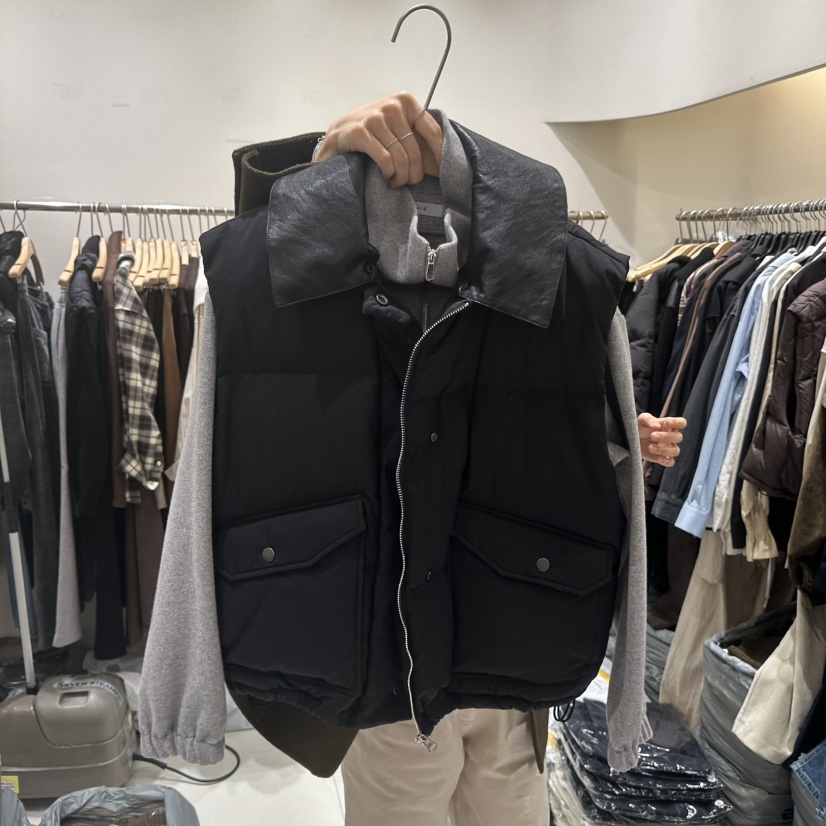 BLUEI-D韓國代購㊣女士新款時尚職業熱賣馬甲不含內搭鵝絨Blue i-d馬甲圖色3