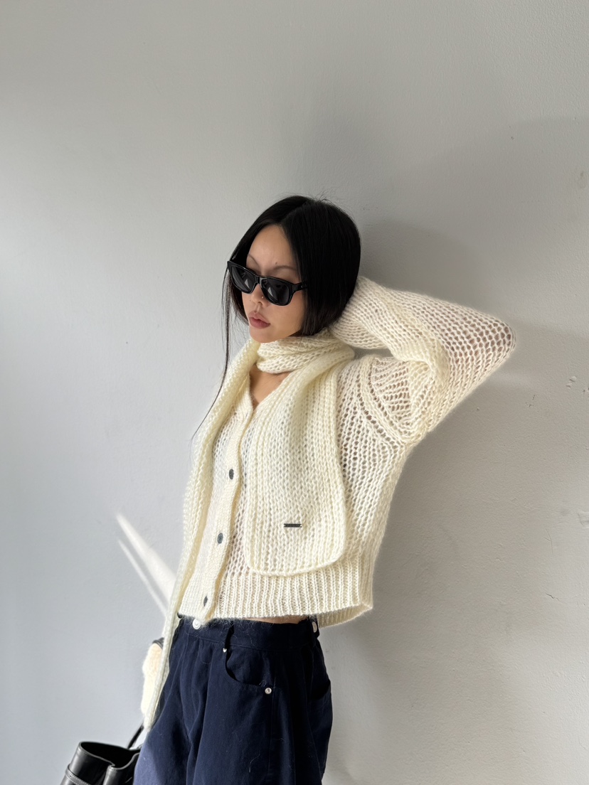 LIMLIMLIM東大門㊣實拍女士新款25秋冬套裝不含內搭含圍巾兩件套馬海毛LIM LIM LIM套裝