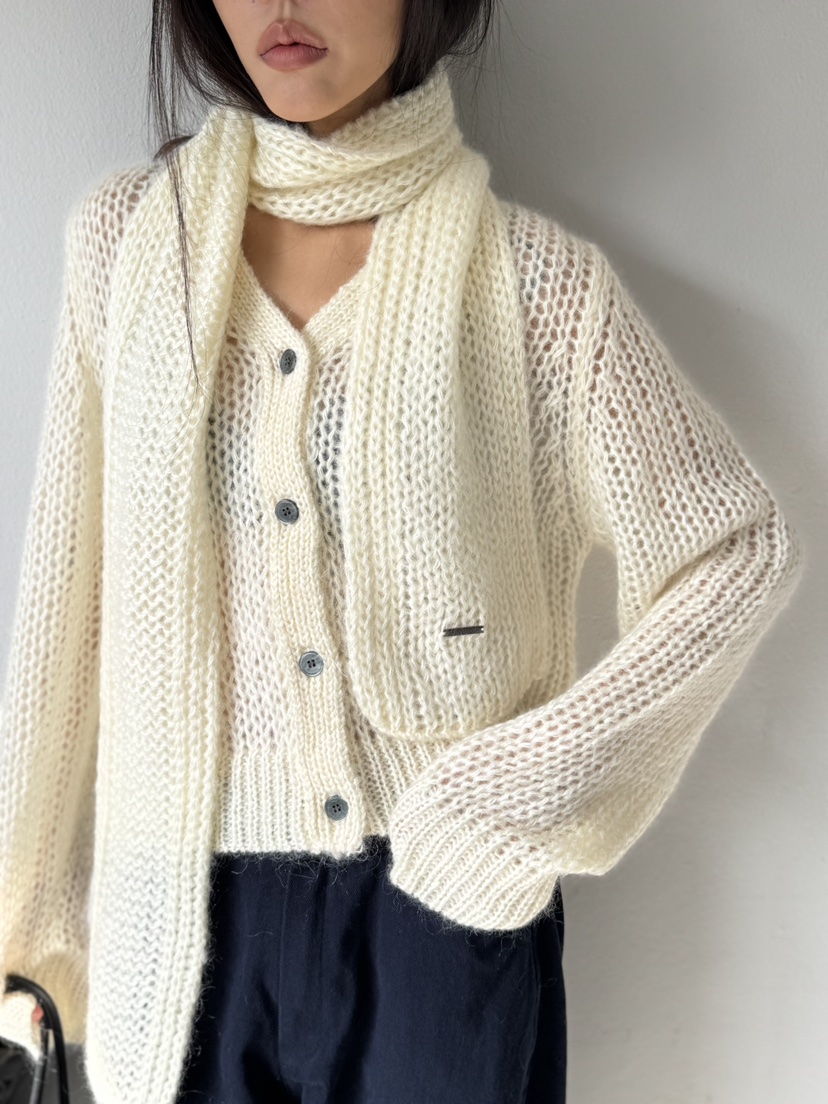 LIMLIMLIM東大門㊣實拍女士新款25秋冬套裝不含內搭含圍巾兩件套馬海毛LIM LIM LIM套裝圖色3