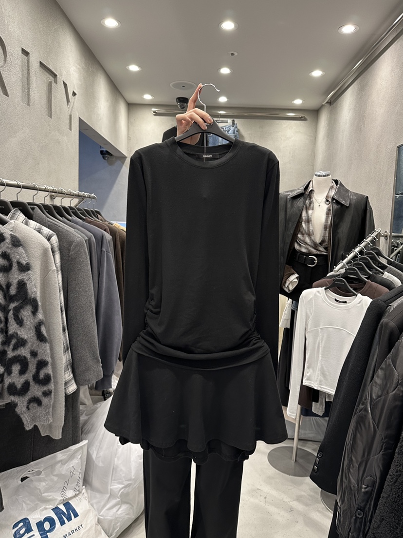 CELEBRITY-A東大門㊣代購女士新款休閑25秋冬時尚連衣裙褶皺CELEBRITY-A連衣裙圖色2