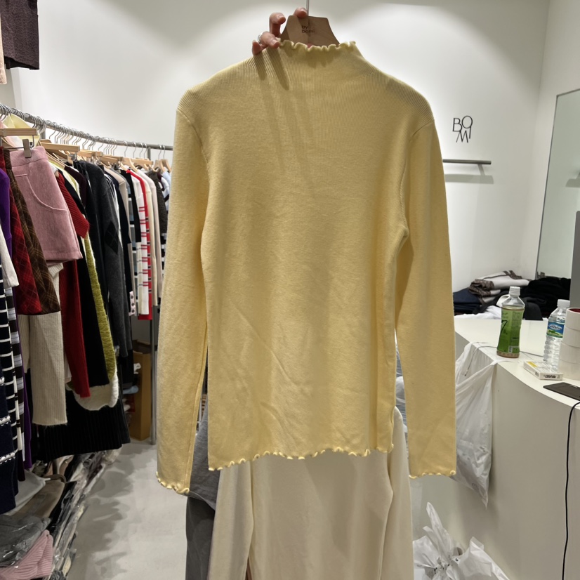 BY BOMI東大門㊣實拍女士新品推薦時尚熱賣人氣長袖T恤褶皺BY BOMI長袖T恤圖色1