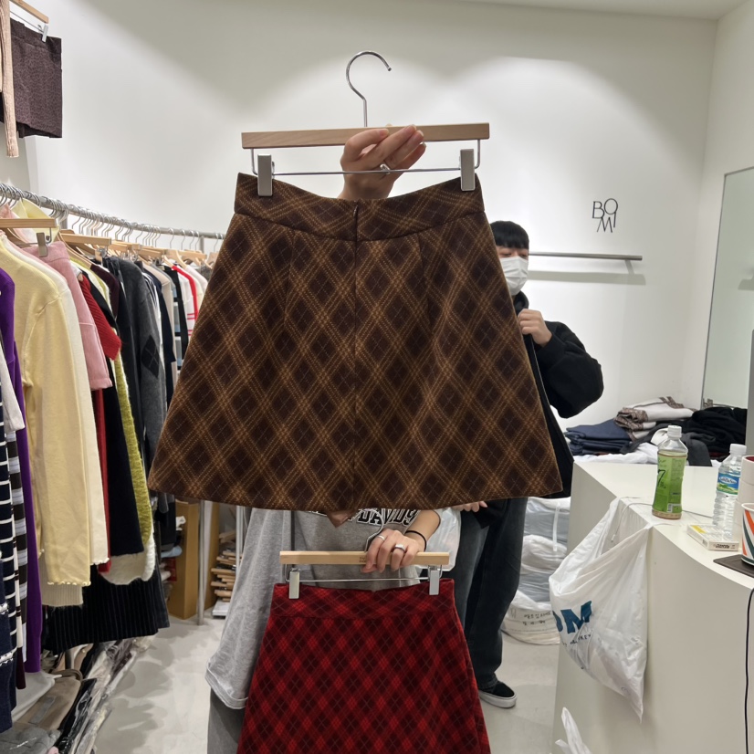 BY BOMI東大門㊣直郵女士新品25秋冬時尚休閑推薦人氣短裙BY BOMI短裙