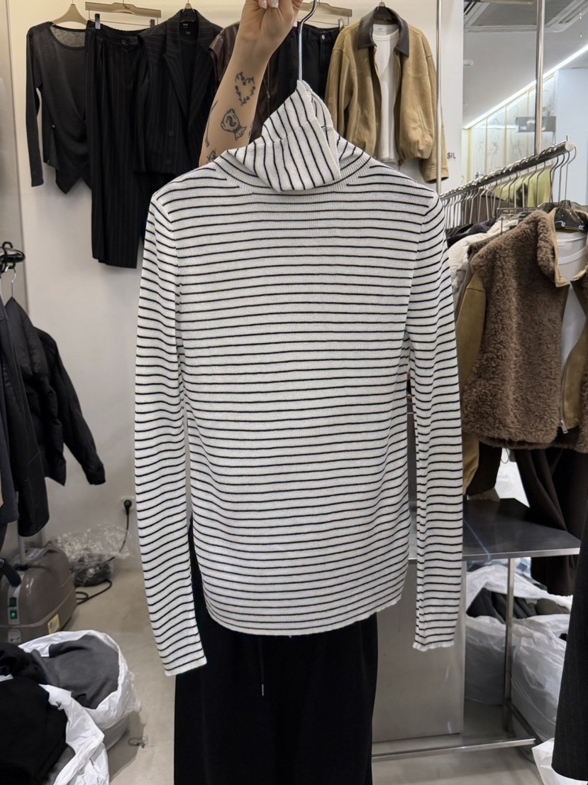 THE SIL韓國直郵㊣女士新品推薦熱賣休閑25秋冬職業長袖T恤THE SIL/1 2ILLY長袖T恤圖色3