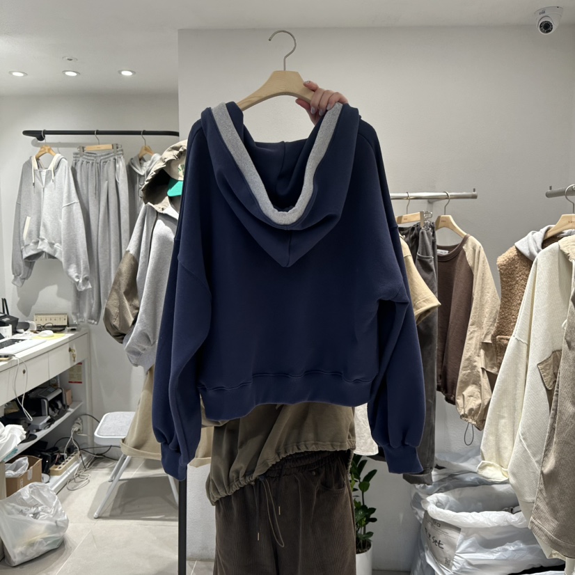 IN KIRA東大門㊣實拍女士新品人氣職業時尚熱賣推薦25秋冬衛衣IN KIRA衛衣