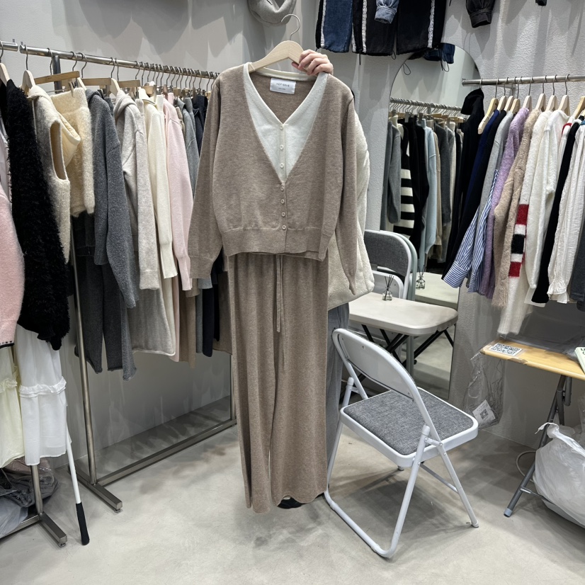 HOT PLACE東大門㊣直郵女士新款推薦人氣熱賣套裝套裝開衫HOT PLACE/DREAM GIRIS套裝圖色1