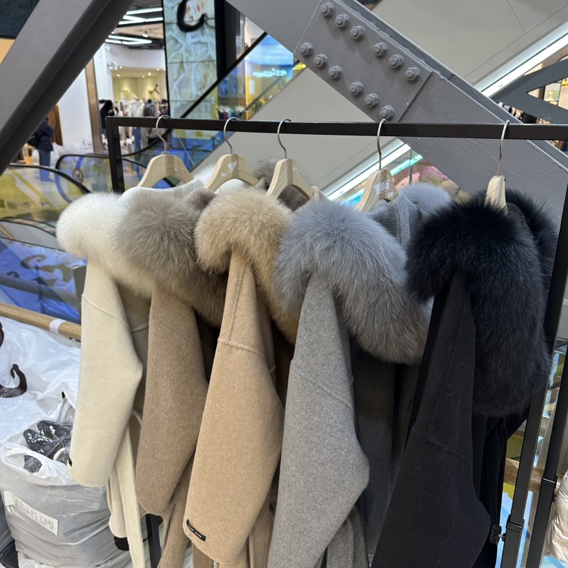 HOT PLACE東大門㊣實拍女裝新品熱賣職業推薦中長款大衣浣熊HOT PLACE/DREAM GIRIS中長款大衣