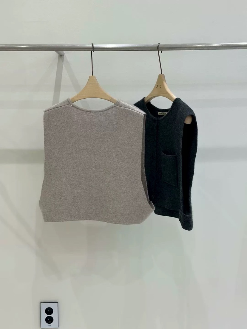 AUTUMN BEIGE-Q韓國直郵㊣女士新款熱賣25秋冬馬甲紐扣背心A.b/AUTUMN BEIGE馬甲