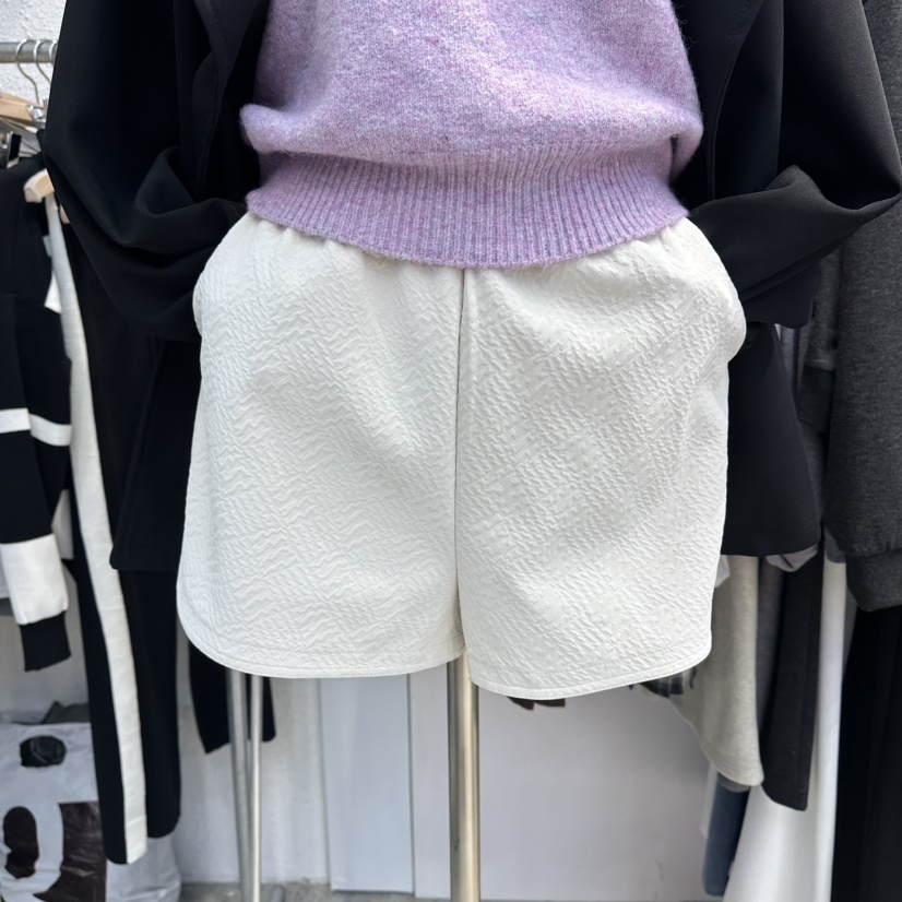 BLOOM東大門㊣實拍女裝新款推薦時尚熱賣25秋冬人氣短褲皮革BLOOM-Q短褲圖色1