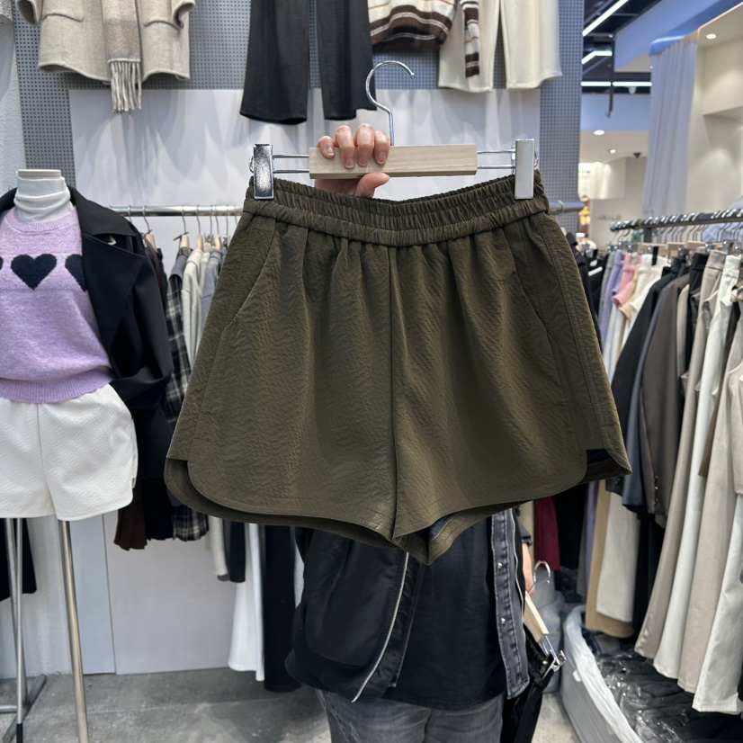 BLOOM東大門㊣實拍女裝新款推薦時尚熱賣25秋冬人氣短褲皮革BLOOM-Q短褲圖色2