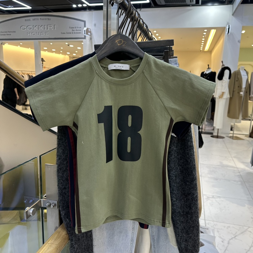 A2/D2韓國直郵㊣女裝新款休閑職業熱賣人氣推薦時尚25秋冬T恤A2/D2T恤圖色2